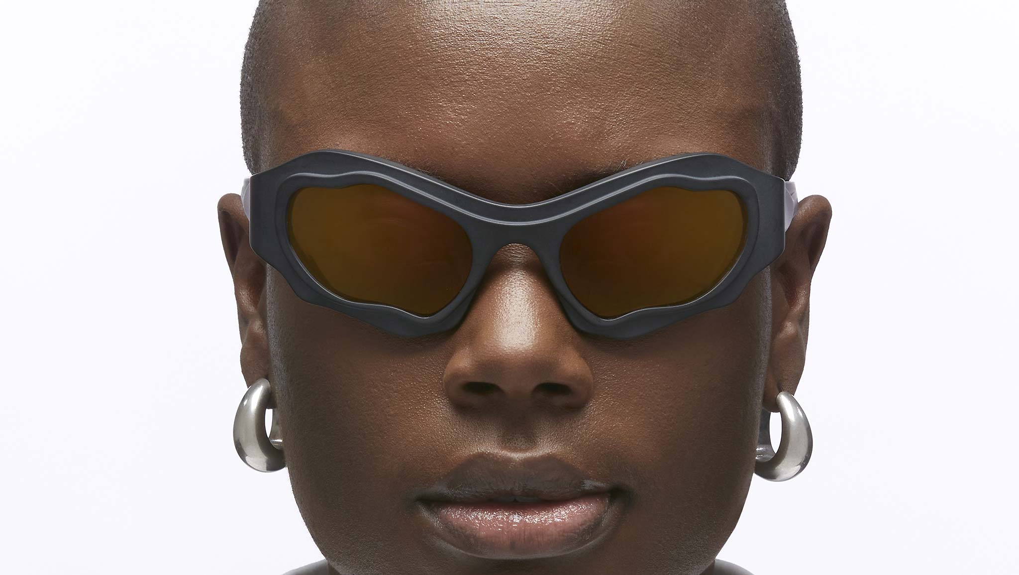 8057509368812_10.jpg