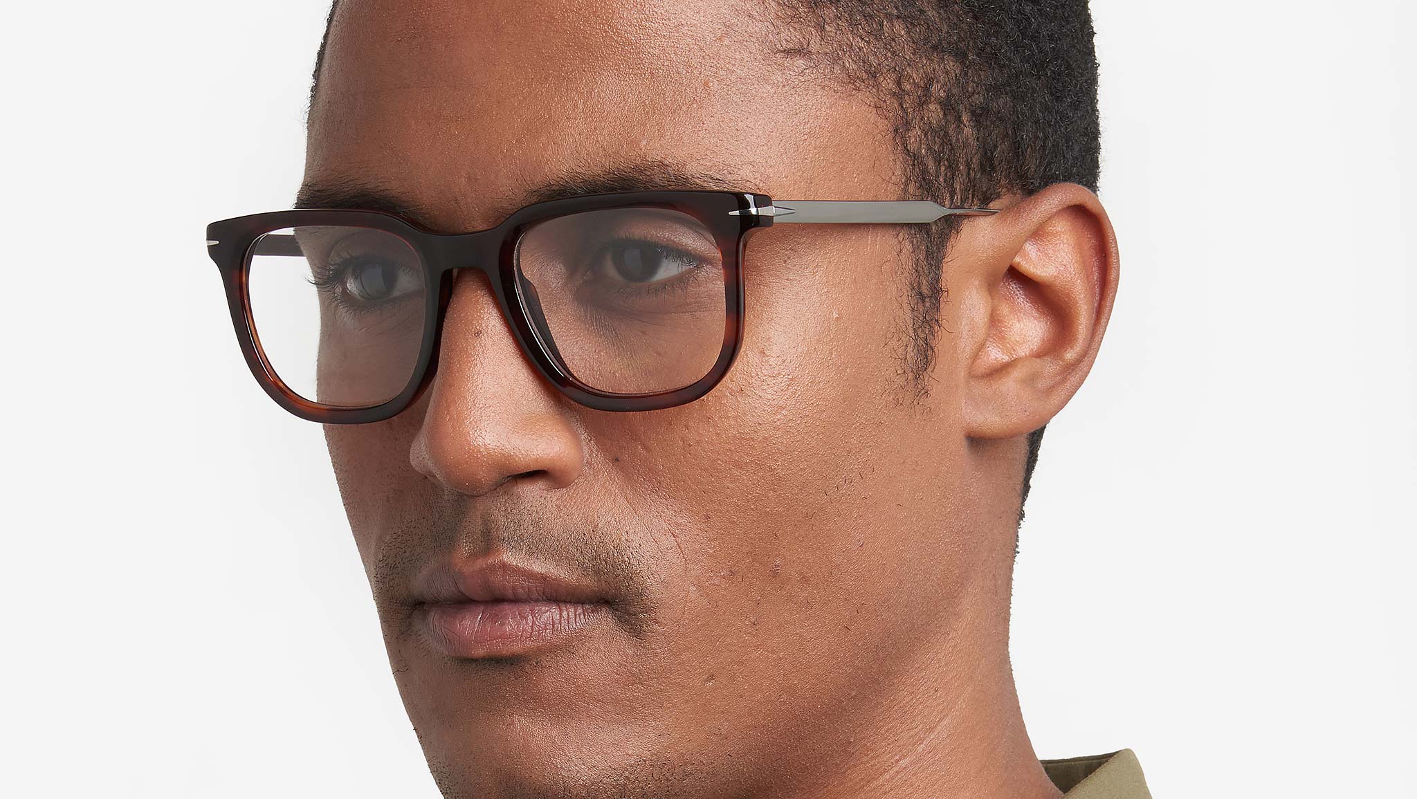 DB 7119 6C5 Brown Ruthenium